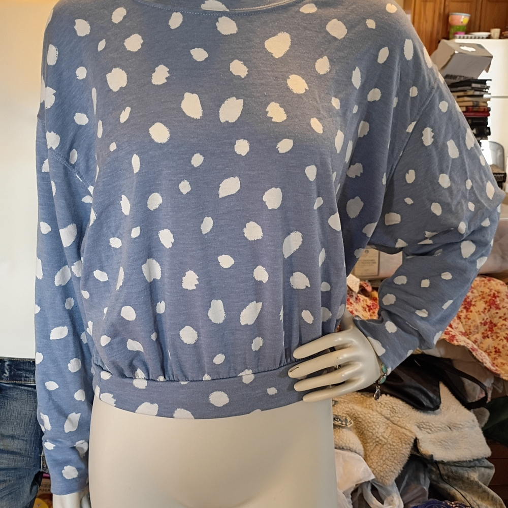 Moa Moa Women's/Junior's Sz Medium Cropped Long Sleeve Top